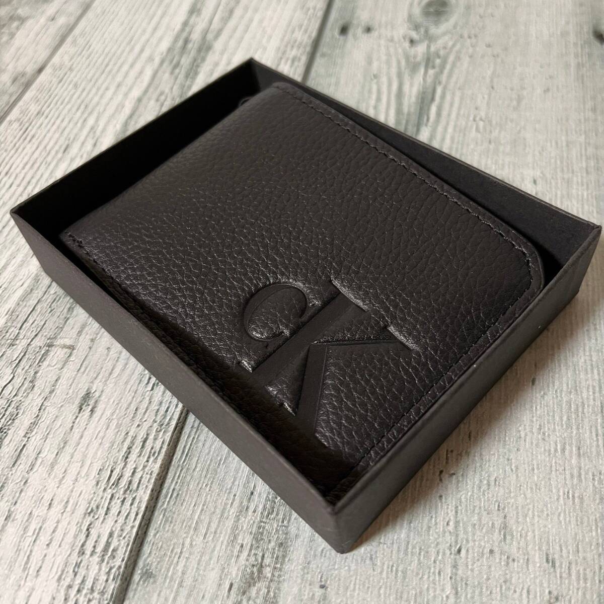 Calvin Klein カルバンクライン 二つ折り 財布 ミニ財布 折りたたみ財布 黒 ウォレット ビックロゴ 新品 未使用 メンズ レディース拍卖