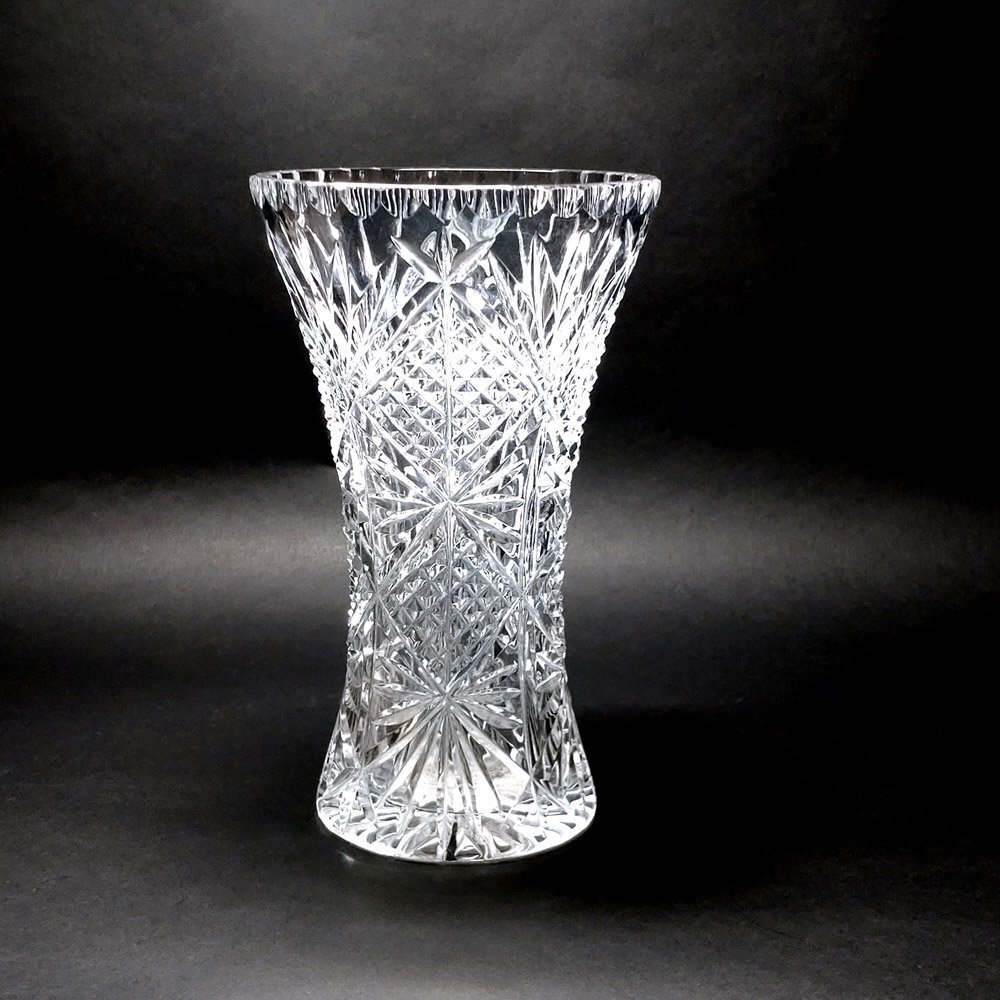 【侍】BOHEMIA GLASS ボヘミアグラス 高品質クリスタルガラス ハンドカット 高さ20㎝ フラワーベース 花瓶 箱付 20=570拍卖