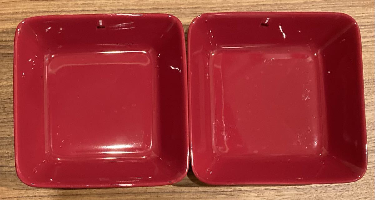 再↓廃盤レア★iittalaイッタラ★人気ティーマ スクエアプレート 16×16cm 2枚セット レッド 冬季限定カラー拍卖