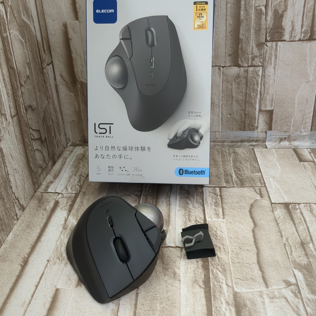 0710x2012 エレコム ワイヤレス トラックボールマウス IST Bluetooth 親指操作 36mmボール 人工ルビー支持 5ボタン M-IT10BRBK ※同梱不可拍卖