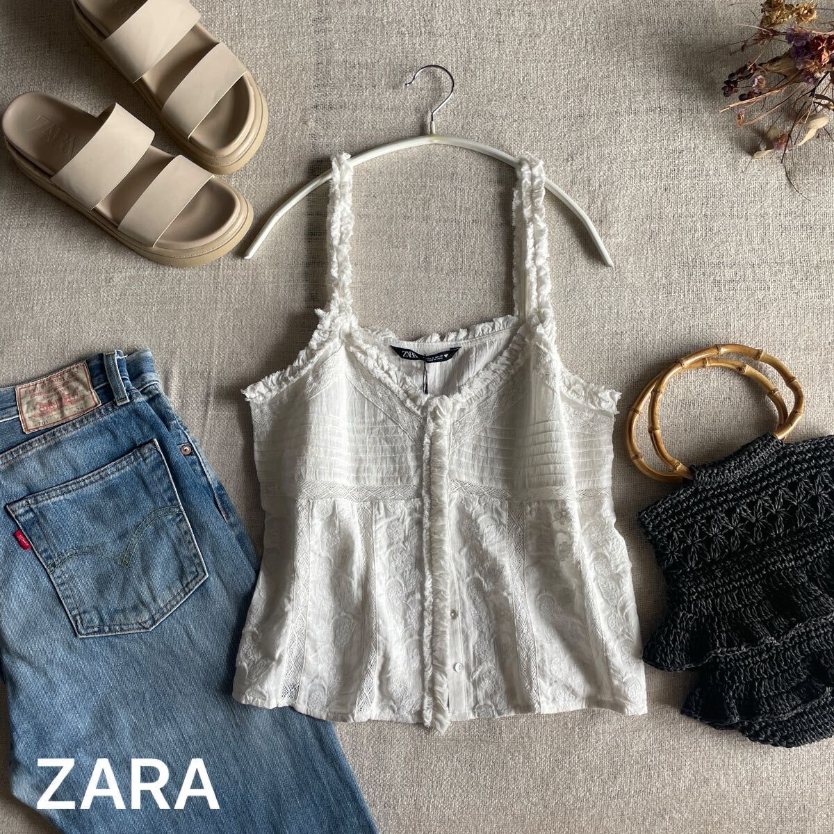 ZARA キャミソール ブラウス 刺繍入りトップス 白 ホワイト ザラ レディースSサイズ 未使用 ザラ ノースリーブ カットソー 拍卖