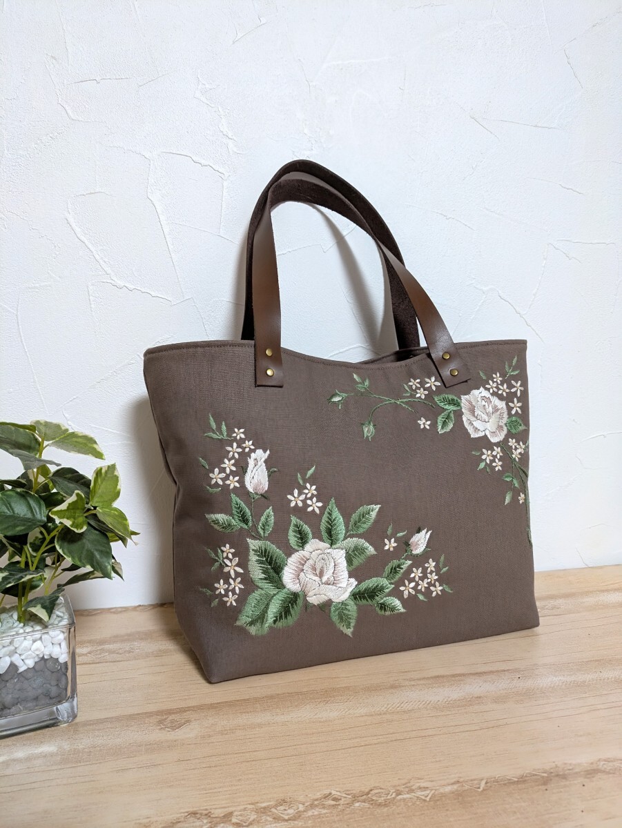 ハンドメイド☆手刺繍 薔薇 ローズガーデン トートバッグ拍卖