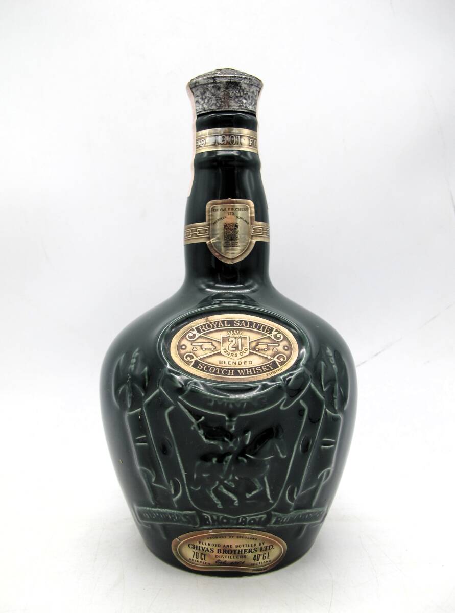 ROYAL SALUTE ロイヤルサルート 21年 陶器ボトル 緑 700ml 40%【未開栓・古酒】拍卖