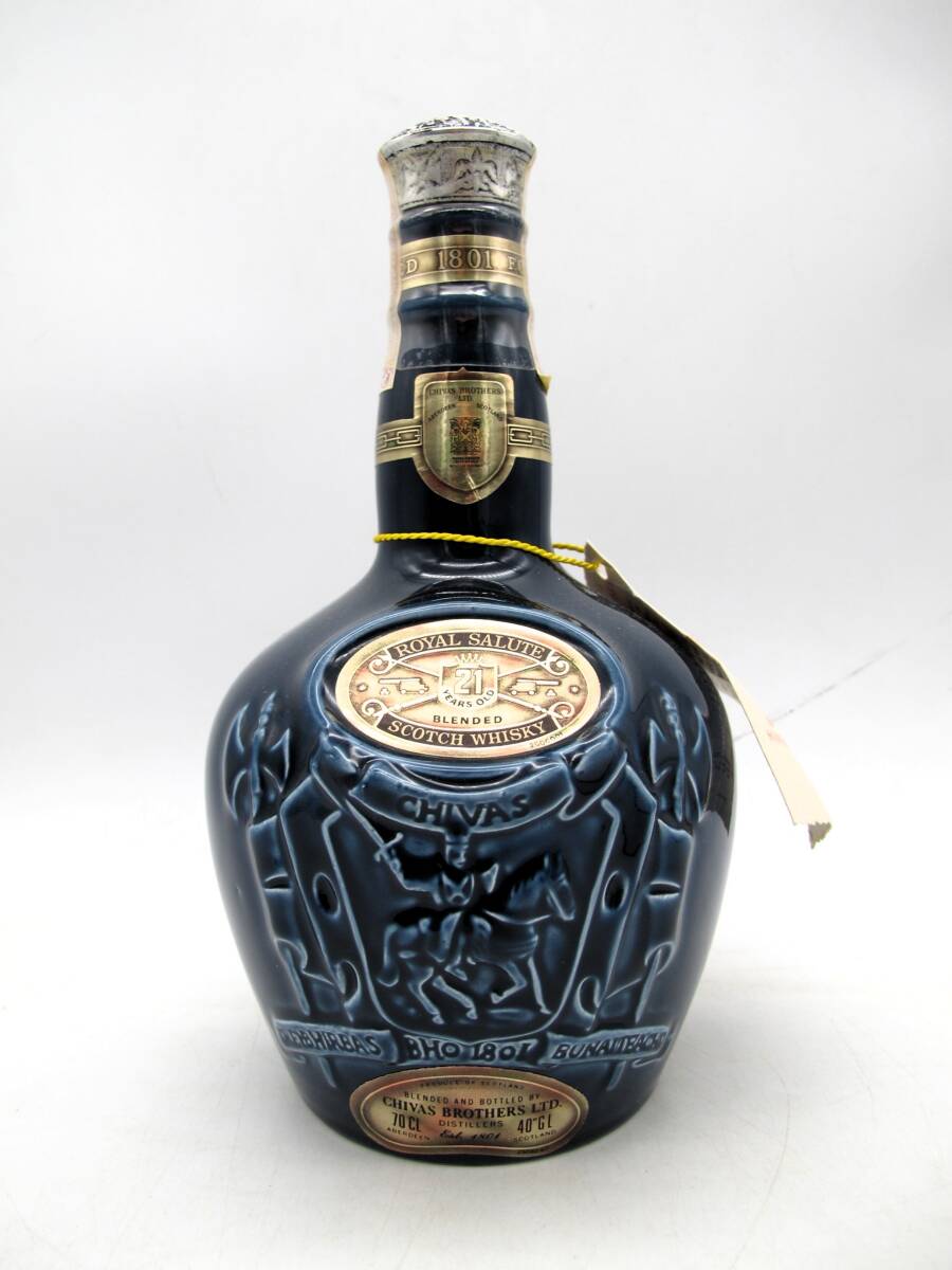ROYAL SALUTE ロイヤルサルート 21年 陶器ボトル 青 700ml 40%【未開栓・古酒】拍卖