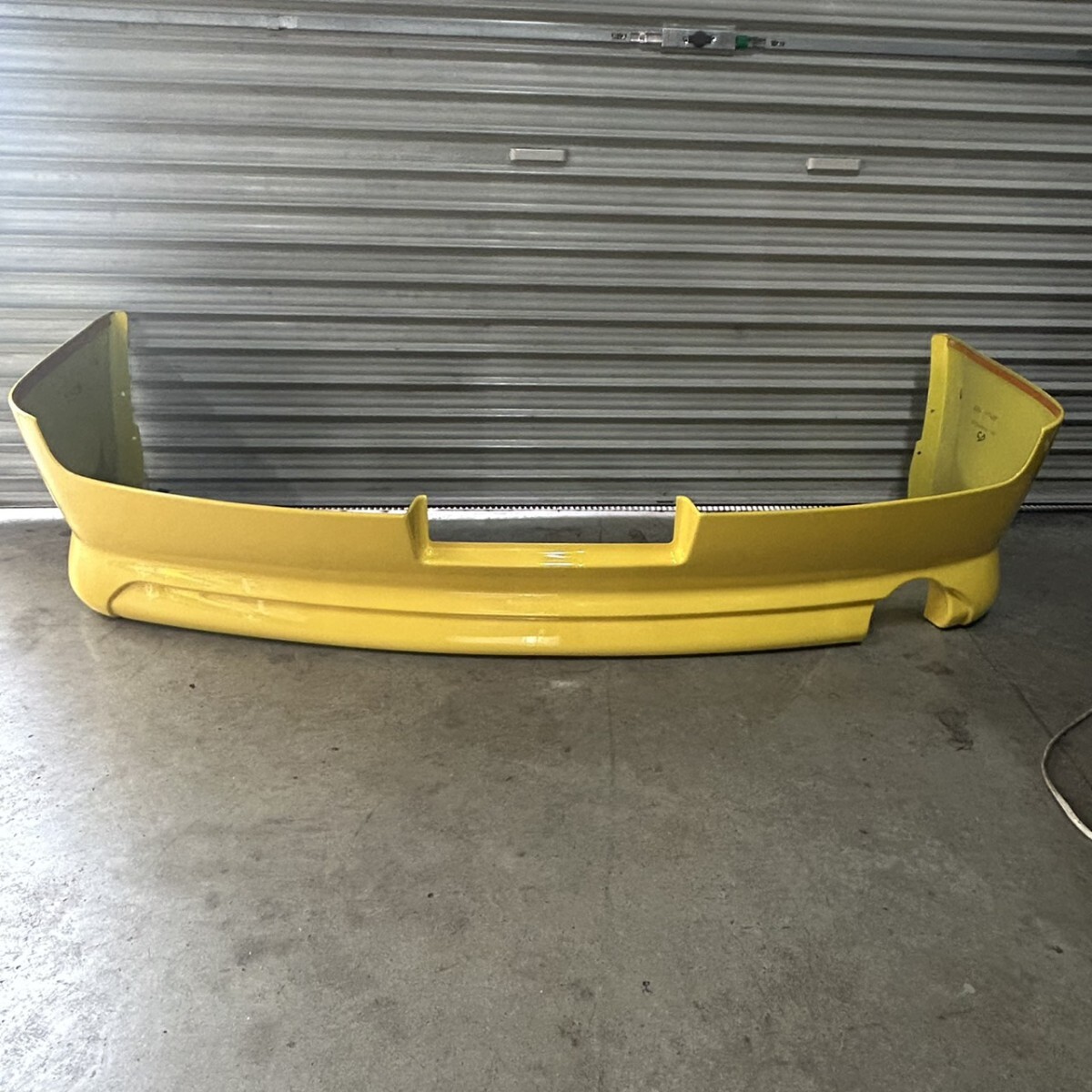 未使用保管品 MITSUBISHI 三菱 CU2W エアトレック バンパー リアスポイラー 180048 ダンデオライオン イエロー拍卖
