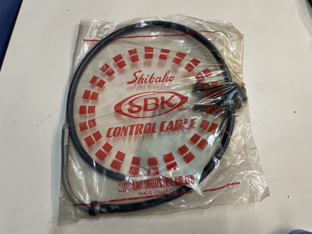 使用保管品 旧車 三菱 ミニカF4 サイドブレーキ ワイヤー リア 当時物 未開封 (2)拍卖