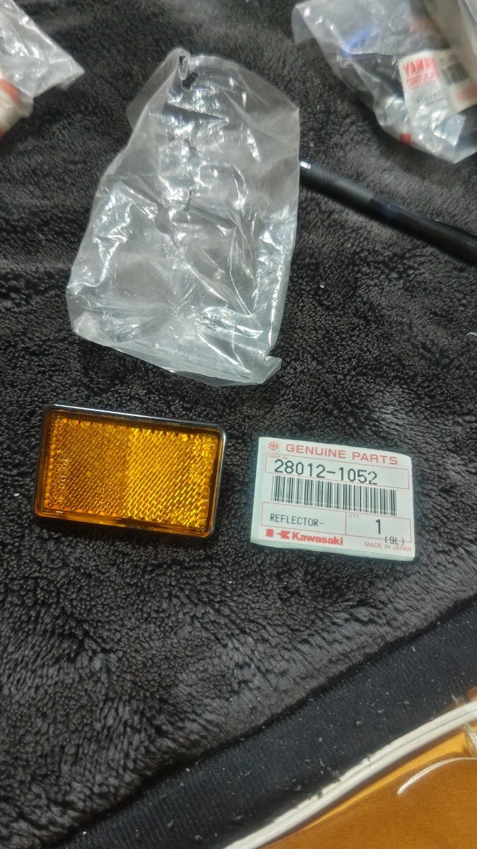 カワサキ EX250 NINJA250R ニンジャ250R 純正 新品 未使用 リフレクター 28012-1052 Kawasaki ZX600R ZG1000 GPX750R STANLEY 0445拍卖