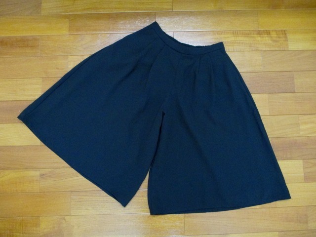 ☆新品!☆ HusHusH 裏地付 ひざ下丈スカーチョ Lサイズ拍卖