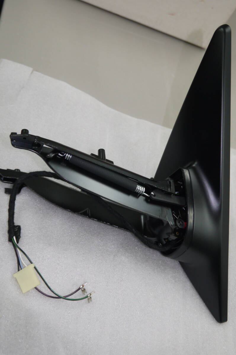 ポルシェ 987 997 ドアミラーベース 左ハンドル 右側 新品拍卖