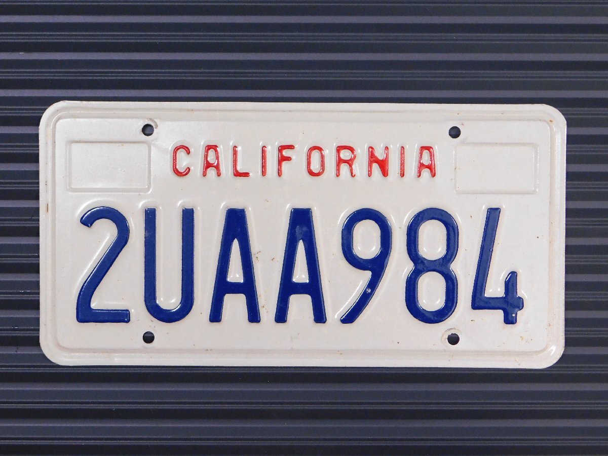 ナンバープレート【カリフォルニア州】アメリカ ヴィンテージ ガレージ 陸運局払い下げ D-34拍卖