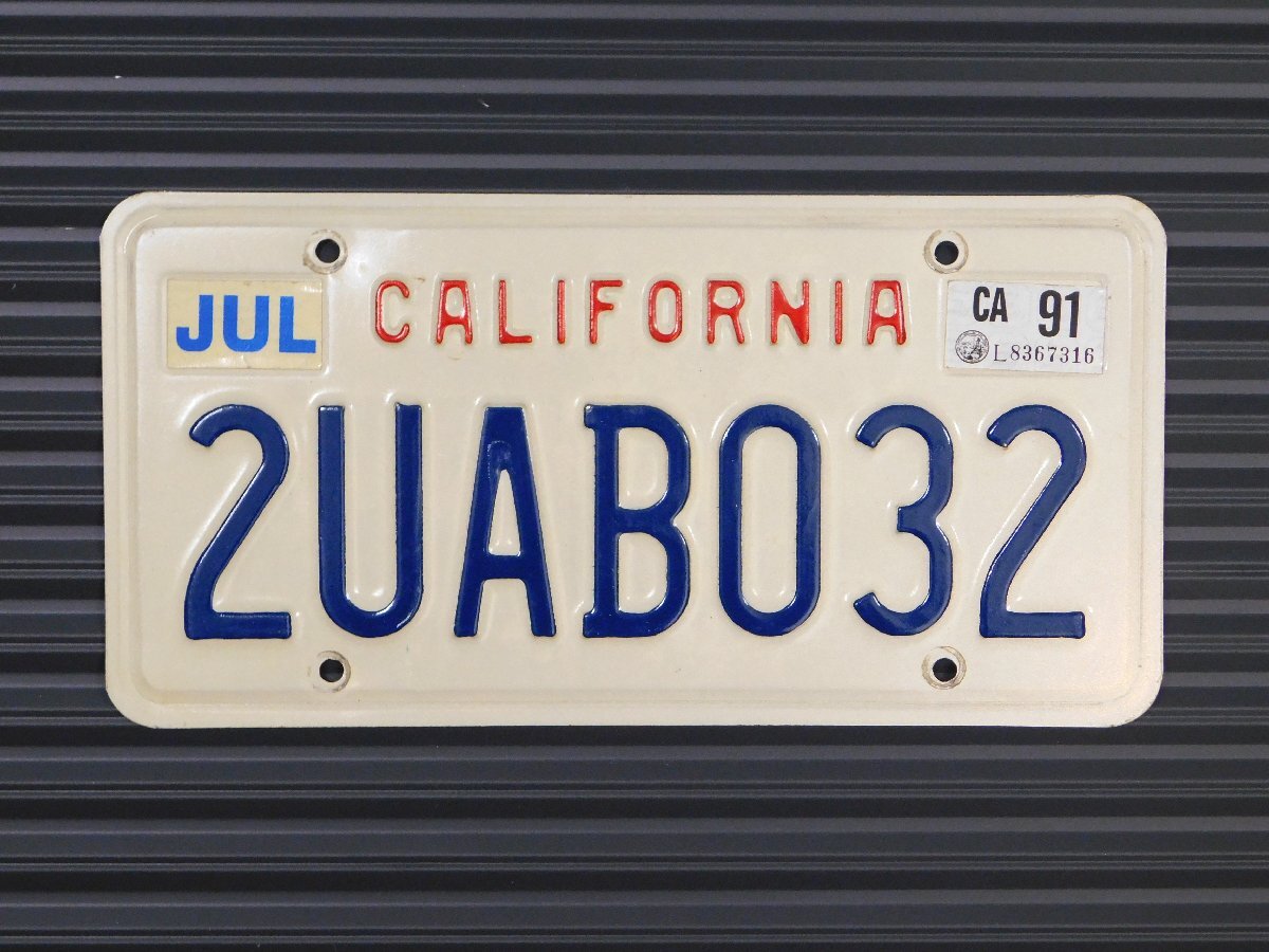 ナンバープレート【カリフォルニア州】アメリカ ヴィンテージ ガレージ 陸運局払い下げ D-16拍卖