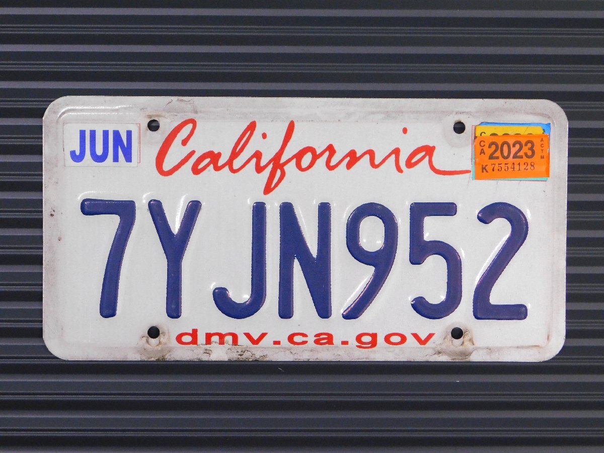 ナンバープレート【カリフォルニア州】アメリカ ヴィンテージ ガレージ 陸運局払い下げ D-69拍卖