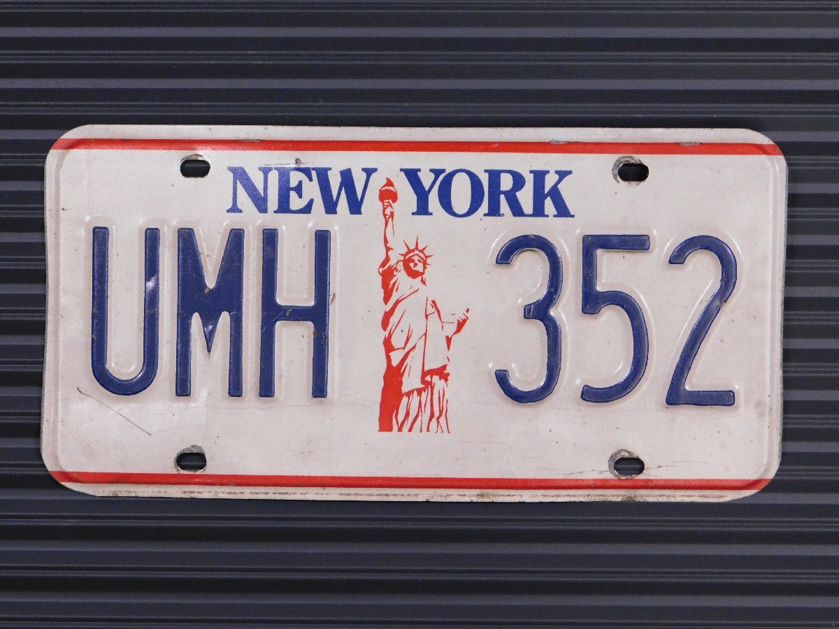 ナンバープレート【ニューヨーク州】アメリカ ヴィンテージ ガレージ 陸運局払い下げ F-18拍卖