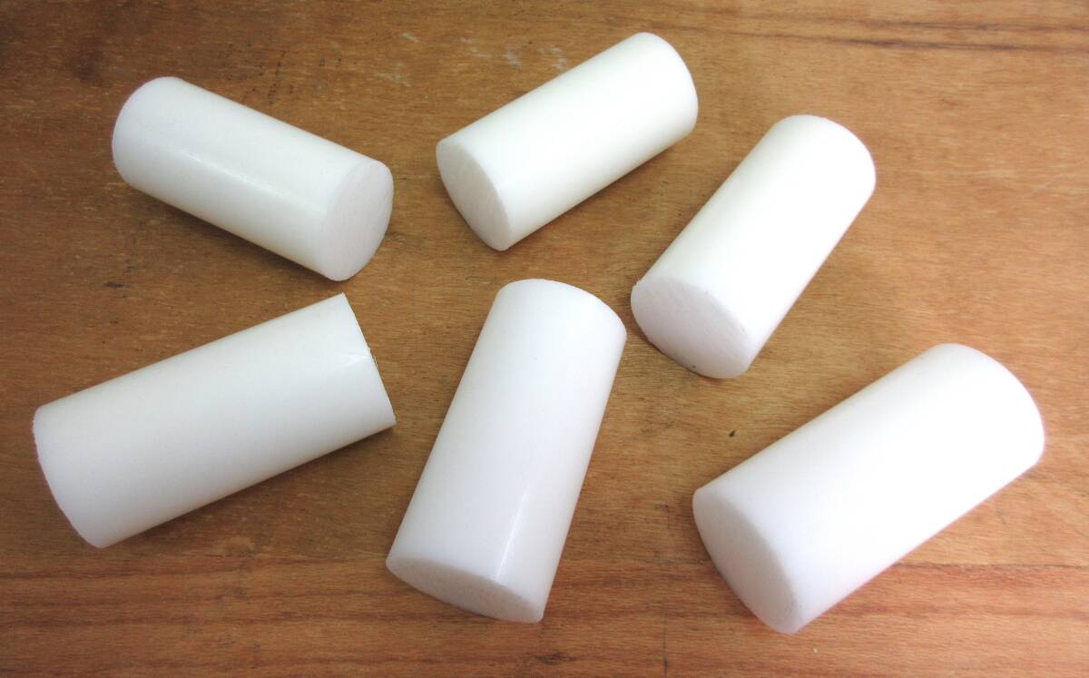 現品限り半端寸法 ジュラコン丸棒 外径45Φ×全長約95㎜ 6個組 送料無料拍卖