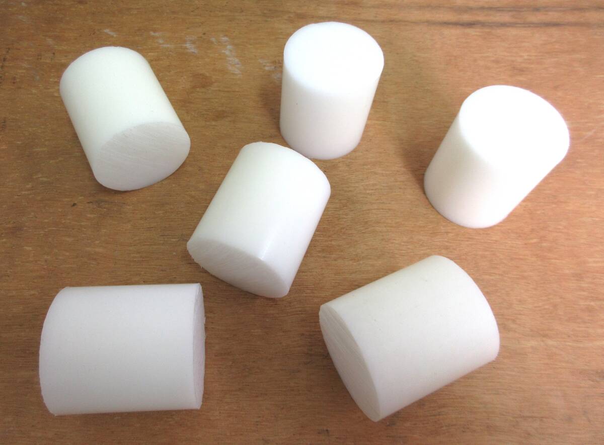 現品限り半端寸法 ジュラコン丸棒 外径45Φ×全長約50㎜ 6個組 送料無料拍卖