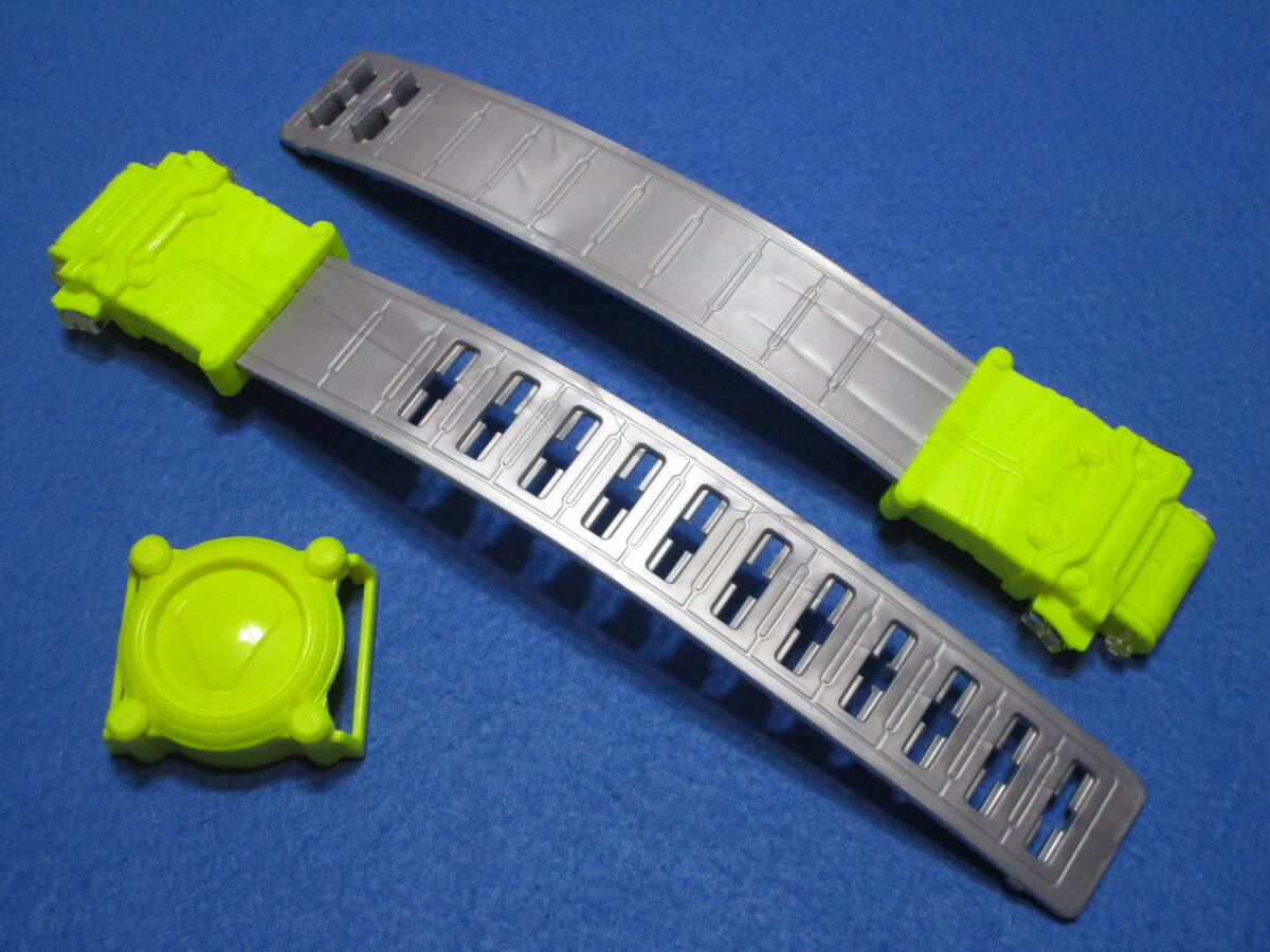 中古!即決!仮面ライダーゼロワン 01 DX飛電ゼロワンドライバー用 ベルト右(R)+ベルト左(L)+ベルト止め拍卖