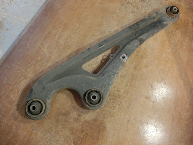 ※エブリィ 右 リア スイング アーム 平成19年 EBD-DA64V 3型 15.9万km PA 地区限定 即決あり ii拍卖