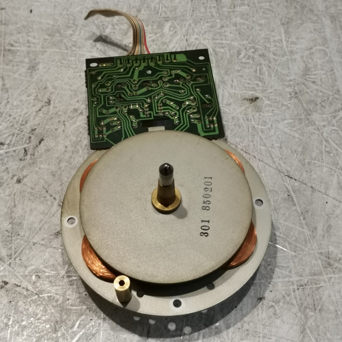 DENON DP-37Fから取り外したモーター ジャンク レタパ拍卖