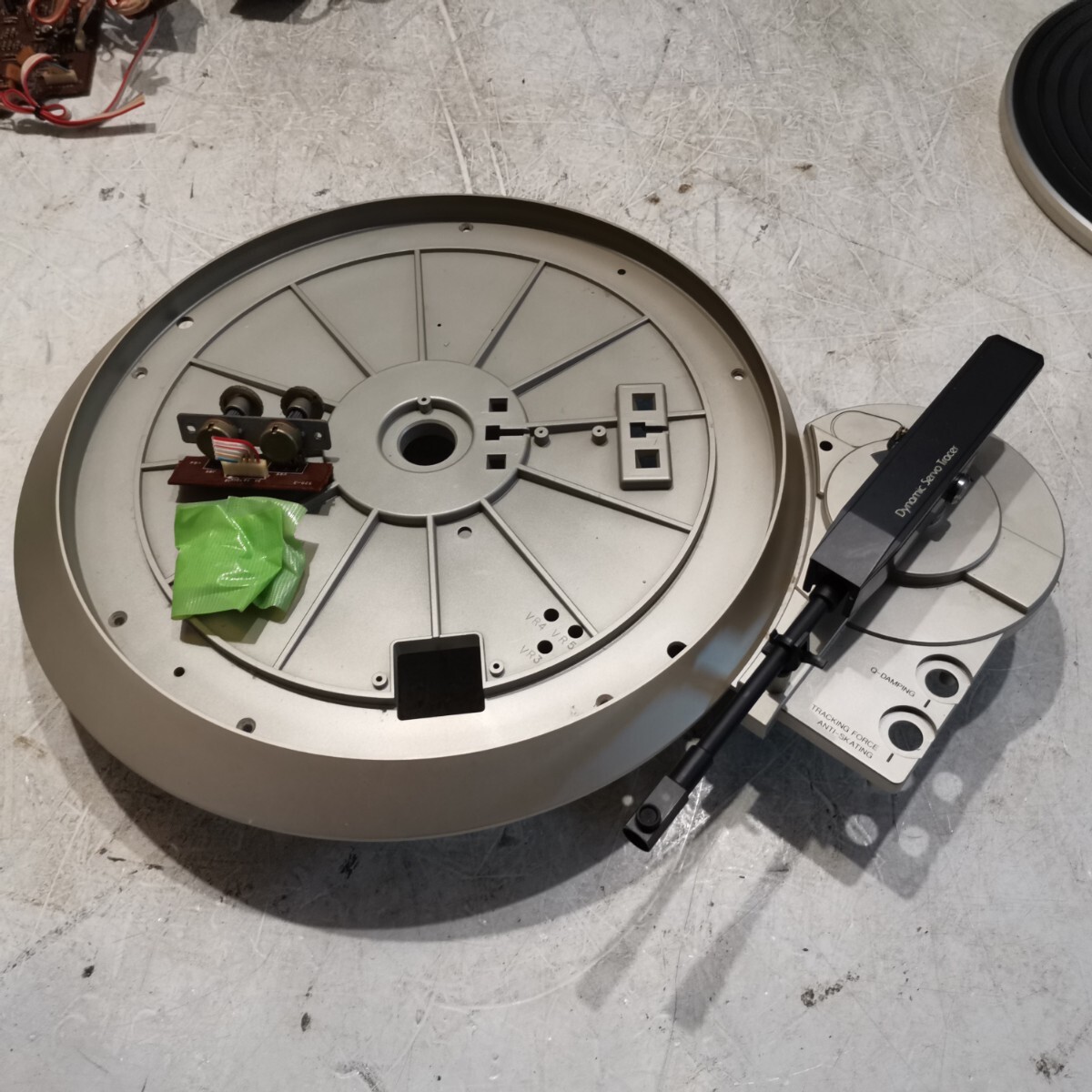 DENON DP-37Fから取り外したターンテーブル 土台、アーム 中古 拍卖