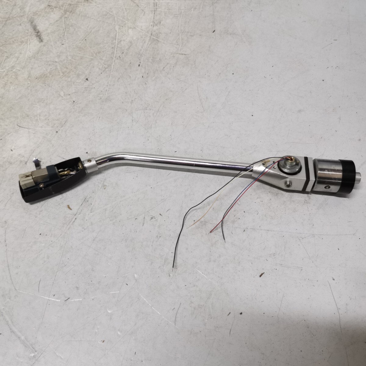 メーカー、型番不明 アーム カートリッジ付 ジャンク扱い レタパ拍卖