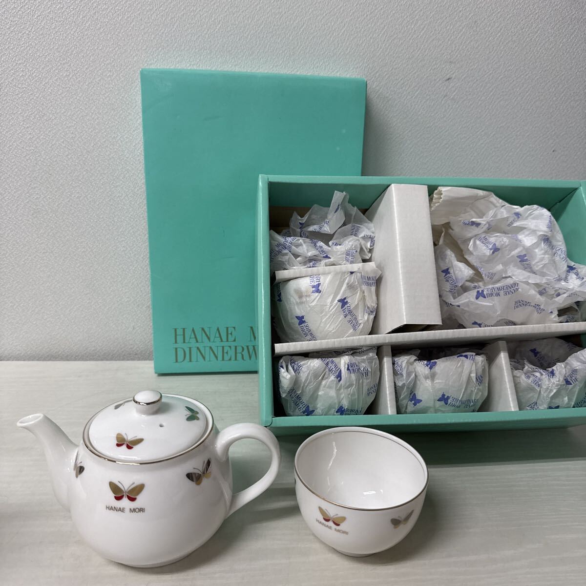 ● HANAE MORI スモールポット付 茶器セット yamaka 5客組 和食器 急須 湯呑み 未使用品 ●拍卖