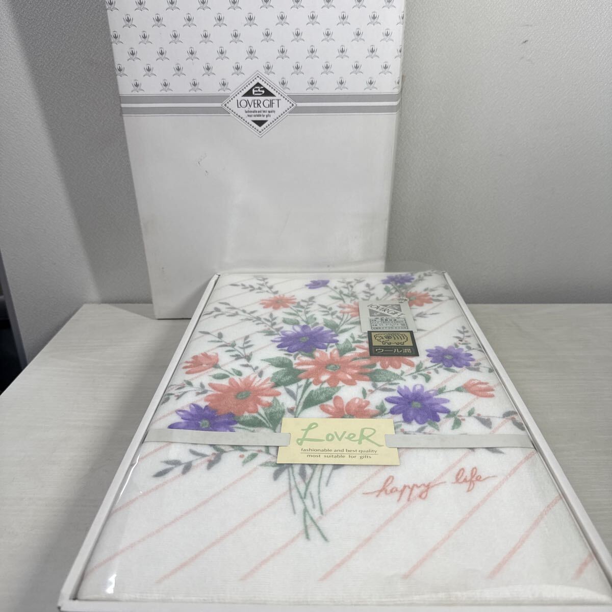 ● LOVER GIFT ボアシーツ 140×240cm ウール混 花柄 寝具 未使用品 ●拍卖