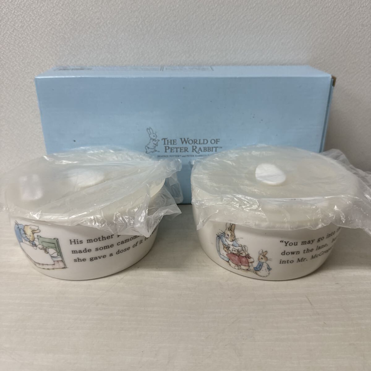 ● PETER RABBIT ピーターラビット レンジキャニスター 2個セット ファミリー ミセスラビット 食器 保存容器 未使用品 ●拍卖