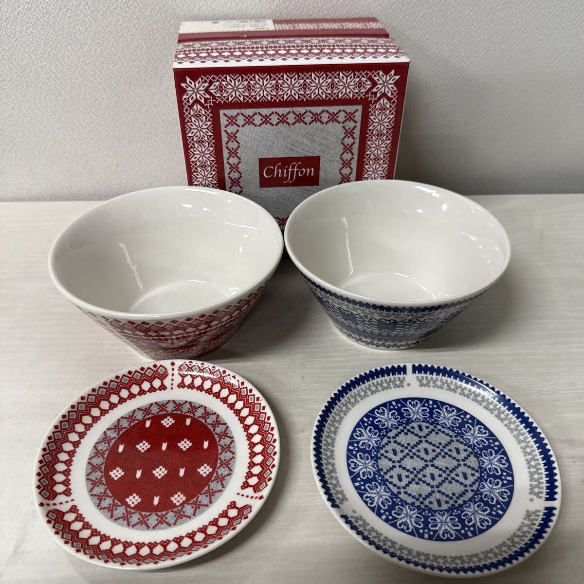 ● chiffon シフォン ペアボウル 2客セット レッド ブルー 食器 深皿 プレート 小皿 未使用品 ●拍卖