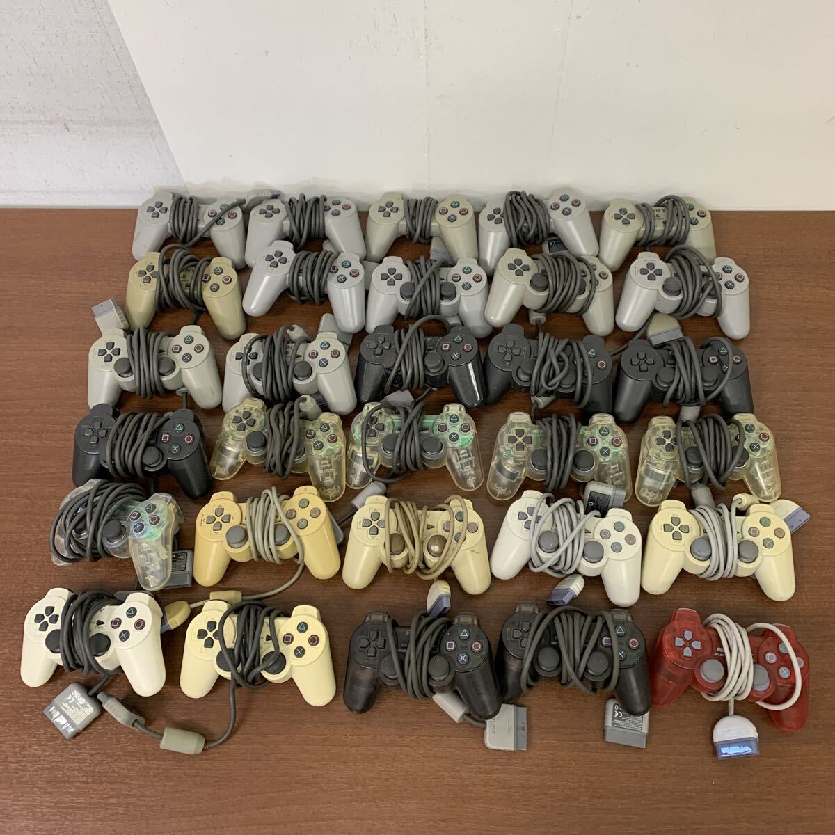 y ジャンク PS PS1 コントローラー 純正品 30個 PlayStation拍卖