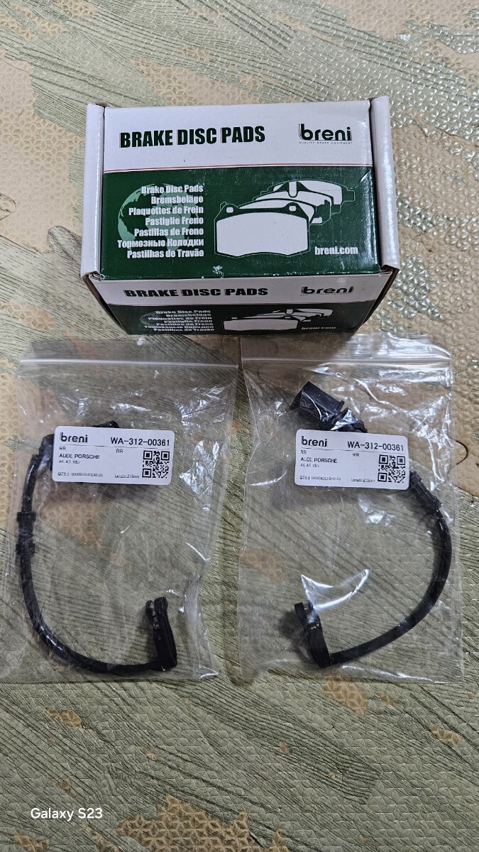 【新品未使用】breni ポルシェ マカン(95B)低ダストブレーキパッド センサー セット拍卖