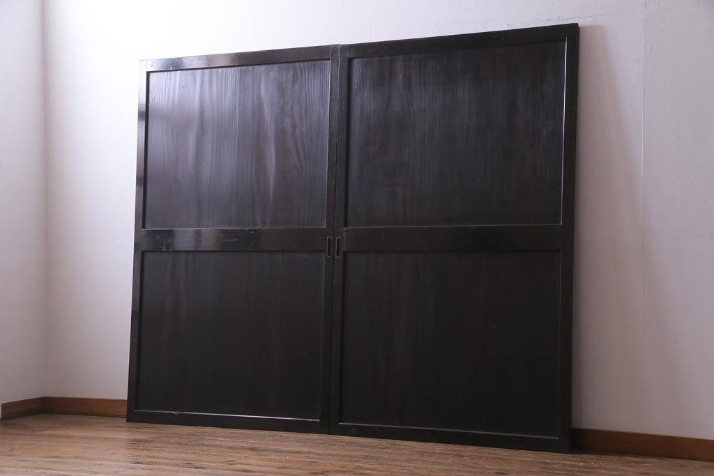 R-035766 明治期 杉材 漆塗り 幅広サイズで存在感抜群の帯戸2枚セット(板戸)(R-035766)拍卖