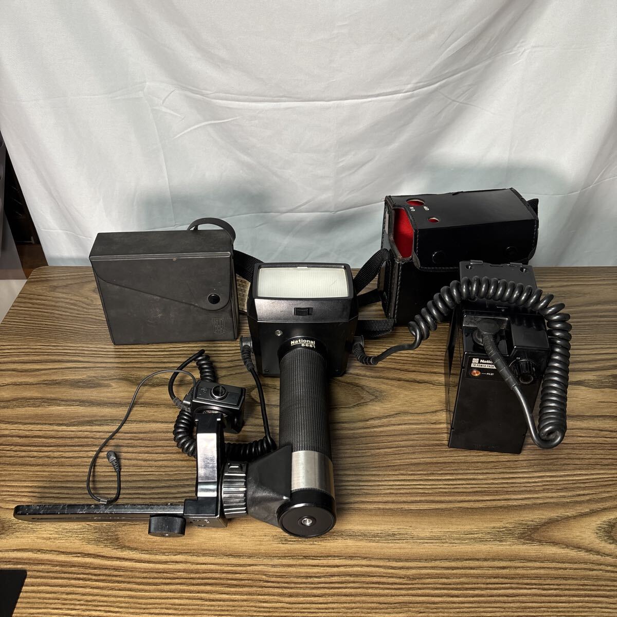 No.8023 National リモートセンサーPW-10S、フラッシュ 5651、センサーアダプタ PP-SS1A、ケーブル PP-WC、バッテリーパック PW-200拍卖