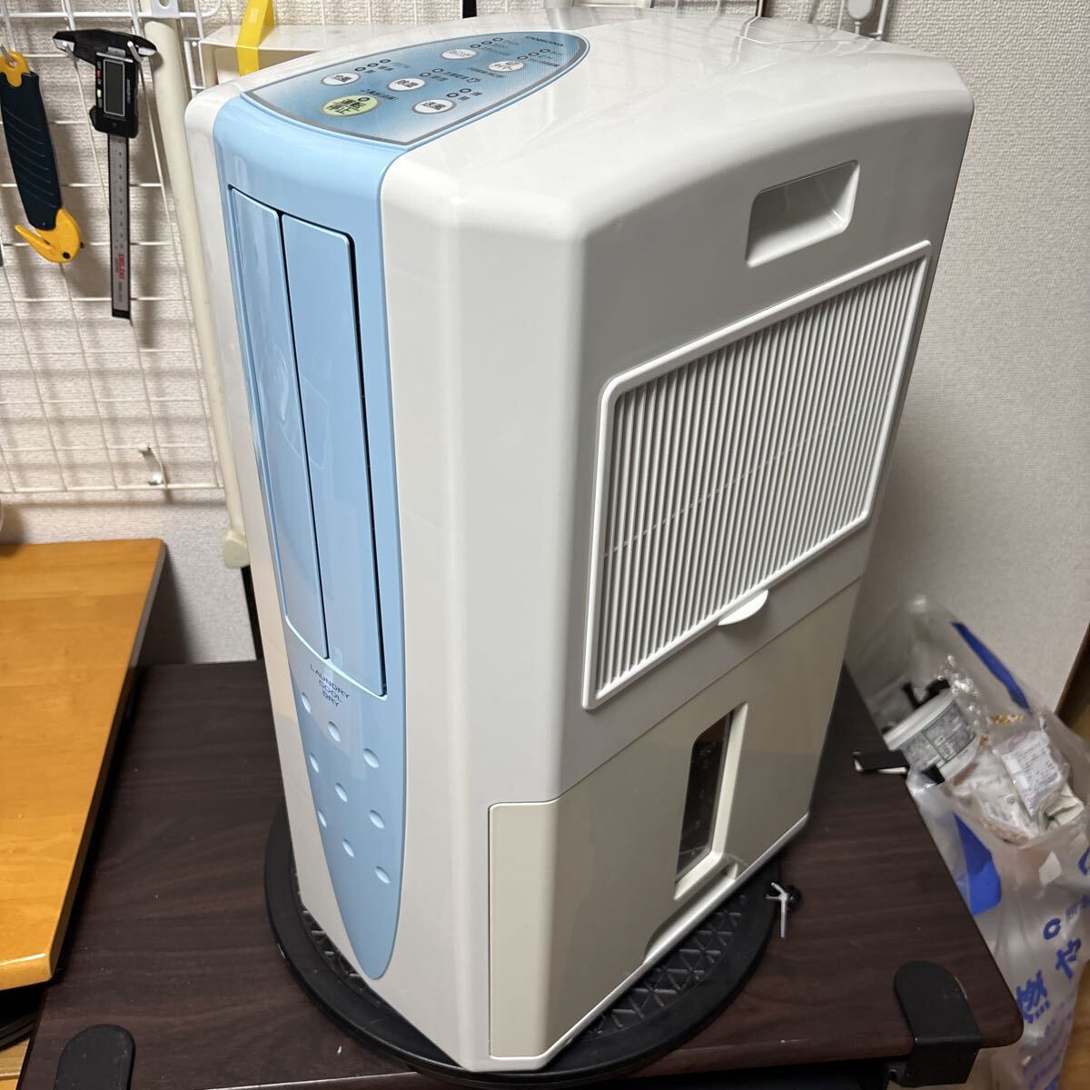 コロナ 冷風 衣類乾燥除湿機 CDM-1021 2021年製 使用頻度少な目 美品 コンプレッサー式除湿機 CORONA拍卖