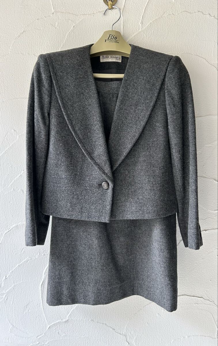 ミス オンワード MISS ONWARD レデイ―ス スーツ ヘチマカラー ショールカラー グレー 入学式 卒業式 秋冬春拍卖