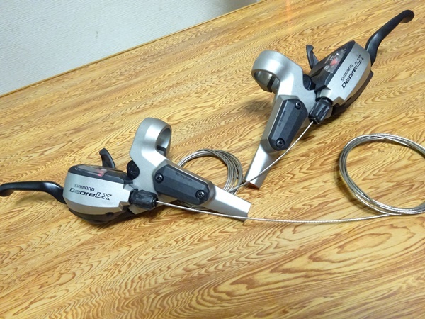 ▲ほぼ新品 DEORE LX ST-M585 3/9S 油圧ブレーキ対応 動作正常▲980拍卖