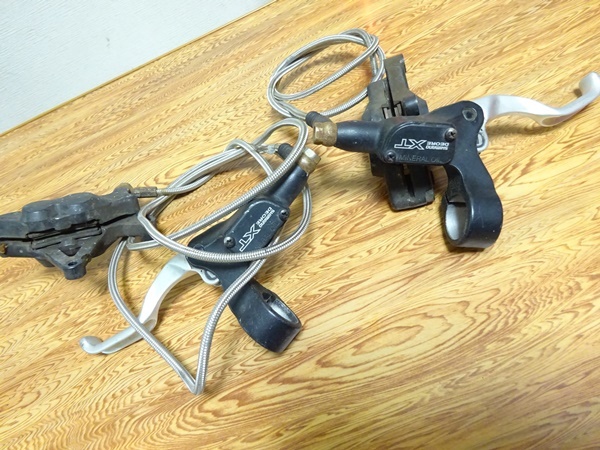 ▲DEORE XT 油圧ブレーキ ホース長不明 使用できるか不明▲980拍卖