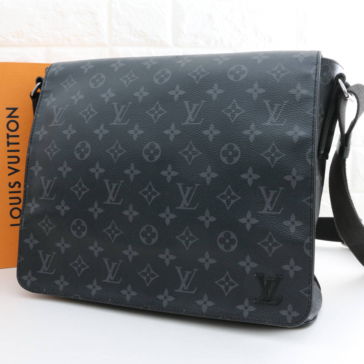 LOUIS VUITTON ルイヴィトン モノグラム エクリプス ディストリクト MM NM M44001 ショルダーバッグ メッセンジャーバッグ ロゴ金具 メンズ拍卖