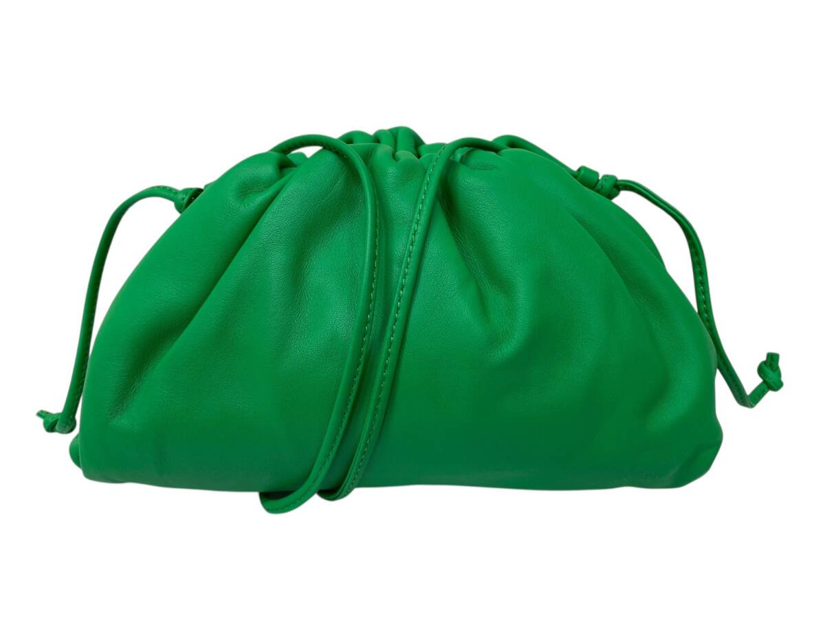 BOTTEGA VENETA (ボッテガヴェネタ) The Pouch 20 レザーショルダーバッグ クラッチ ミニポーチ 585852 V1BWO グリーン/045拍卖