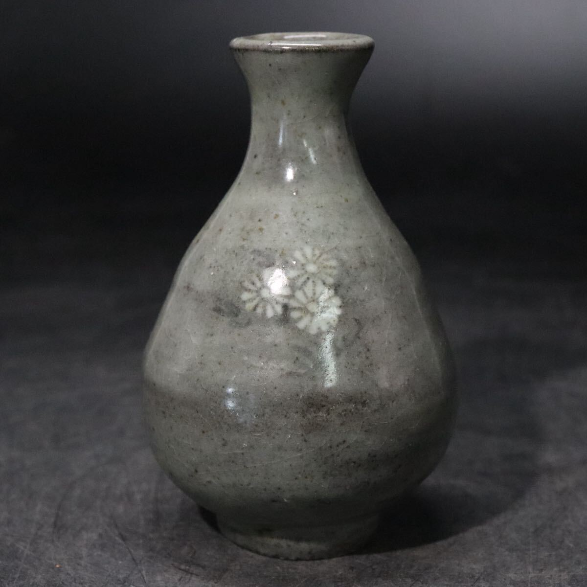 三島 象嵌手 花図 徳利 / 花三島 朝鮮美術 李朝 酒器 花瓶 粉青沙器 .B1311拍卖