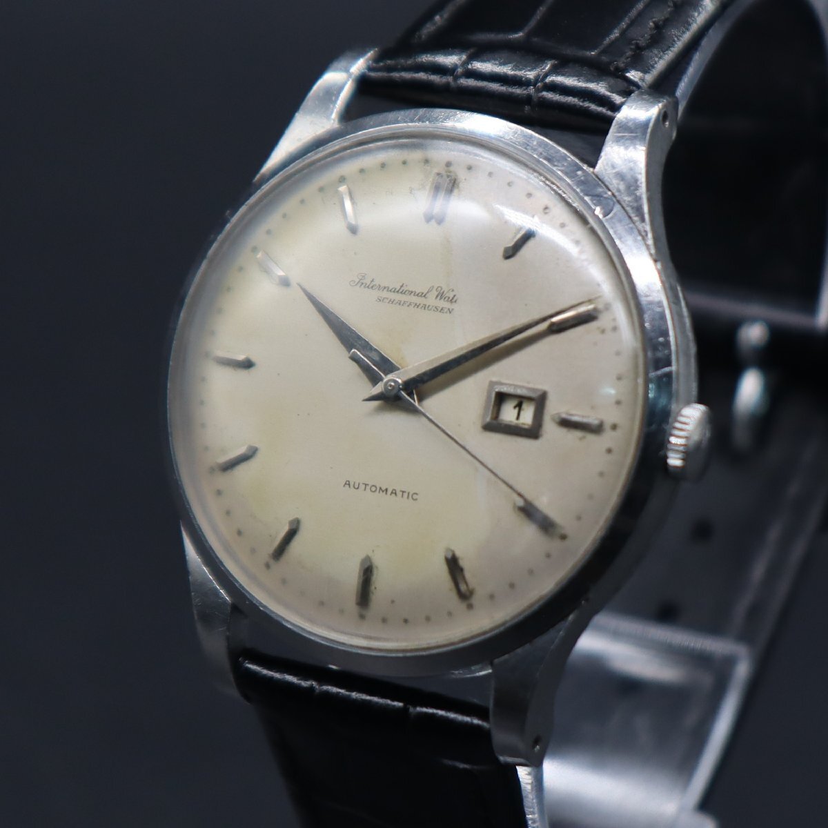 希少 IWC SCHAFFHAUSEN シャフハウゼン Ref.1684026 Cal.8531 ペラトン式自動巻 寄り目デイト 筆記体ロゴ スイス アンティーク メンズ拍卖