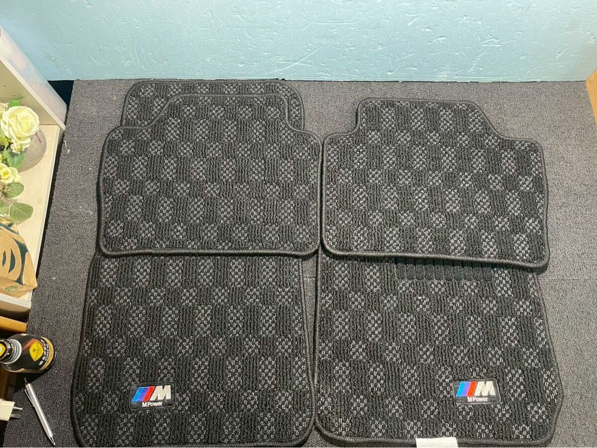 1スタ BMW M Power チェック柄 フロアマット 4枚セット ブラック×グレー 美品 Mロゴ ディーラー保管品 カーペット MPOWER M拍卖