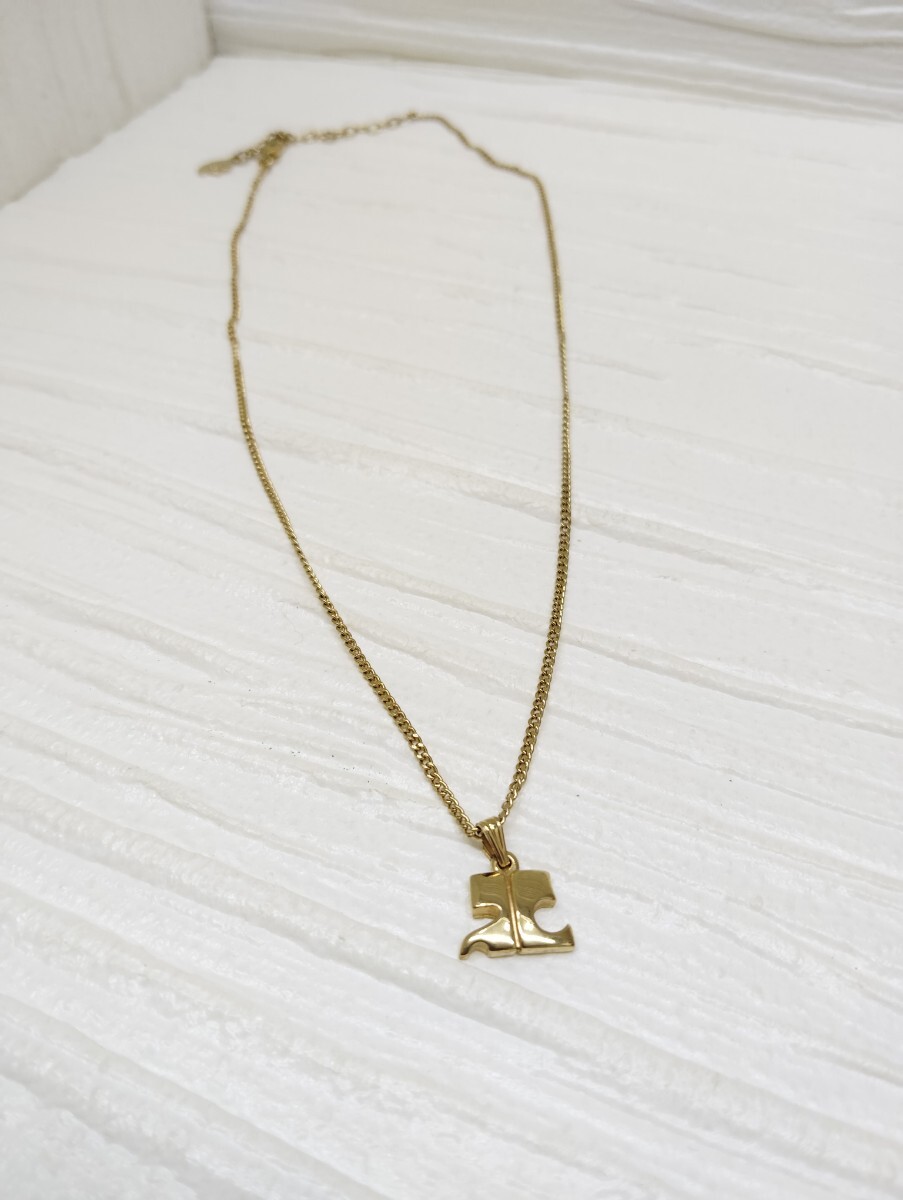 クレージュ courreges ネックレス ペンダント アクセサリー ゴールドカラー ロゴモチーフ トップ チェーン ヴィンテージ 拍卖