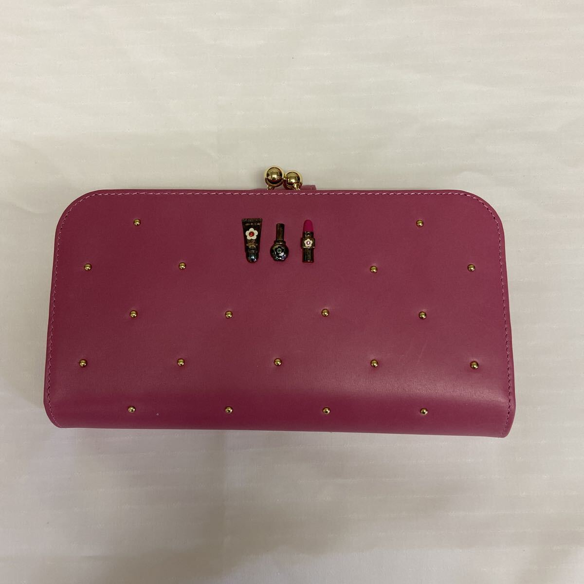 s164 マリークワント MARY QUANT コスメモチーフ ラウンド 長財布 ピンク マゼンダ拍卖