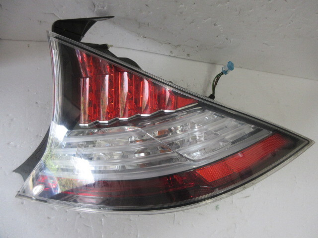 送料無料★ CR-Z ZF1 右 STANLEY P8689  テールライト 管番1025オフィ扉拍卖