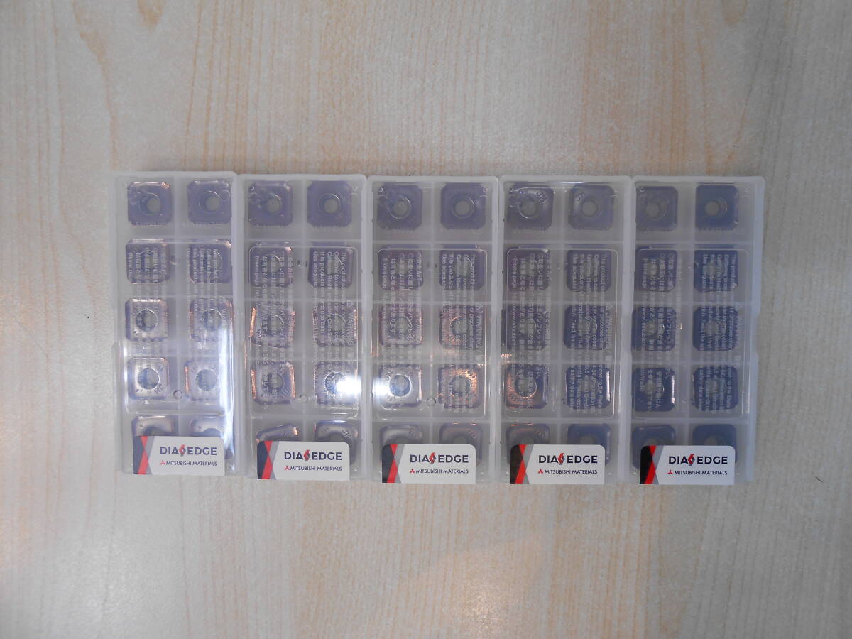 31614 新品 未使用 MITSUBISHI MATERIALS DIAEDGE SEMT13T3AGSN-JM VP15TF チップ 四角形 10個入り 5ケース 加工用品 工業用品 専門道具拍卖