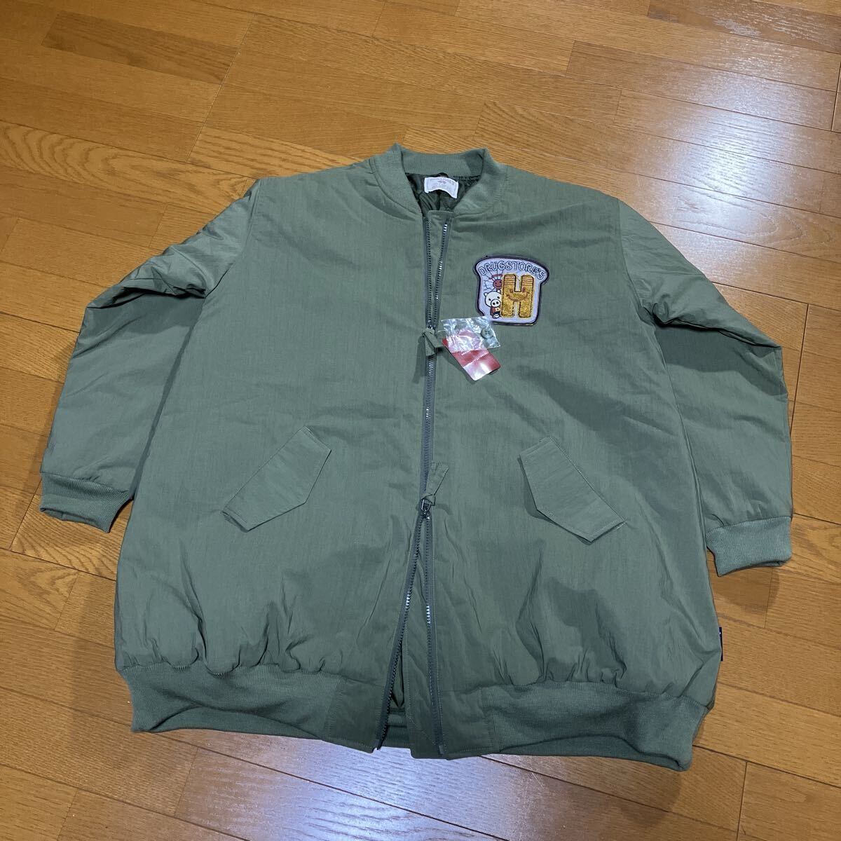 ドラッグストアーズ アウター 中綿入り サイズ3 カーキ色 新品 郵パック無料拍卖