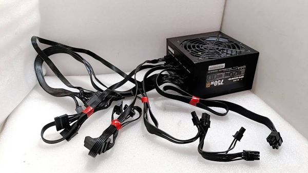 K22 玄人志向 750W KRPW-GK750W/90+ PC用 電源BOX 電源ユニット拍卖