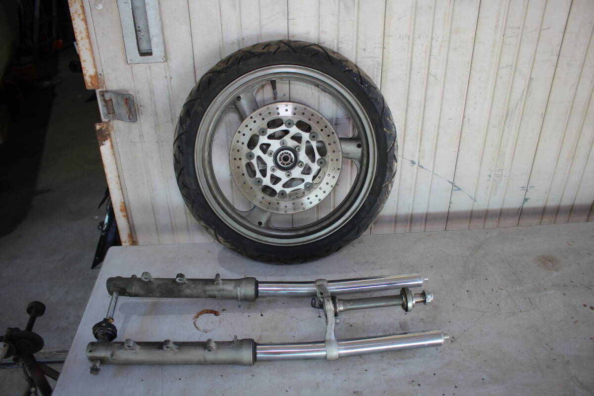 送料 ¥3200 YAMAHA ヤマハ R1-Z R1Z 3XC フロント 事故車取外 ジャンク フロントフォーク フロント ホイール ローター ステム 部品取 YPV拍卖