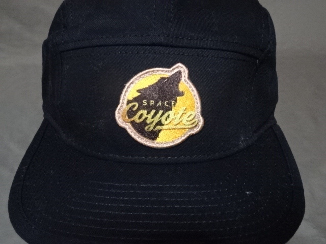 激レア USA購入アメリカ企業モノ ロサンゼルス サティバ 巻きタバコ ブランド【SPACE COYOTE】ロゴ刺繍ワッペン付 5パネルキャップ中古良品拍卖