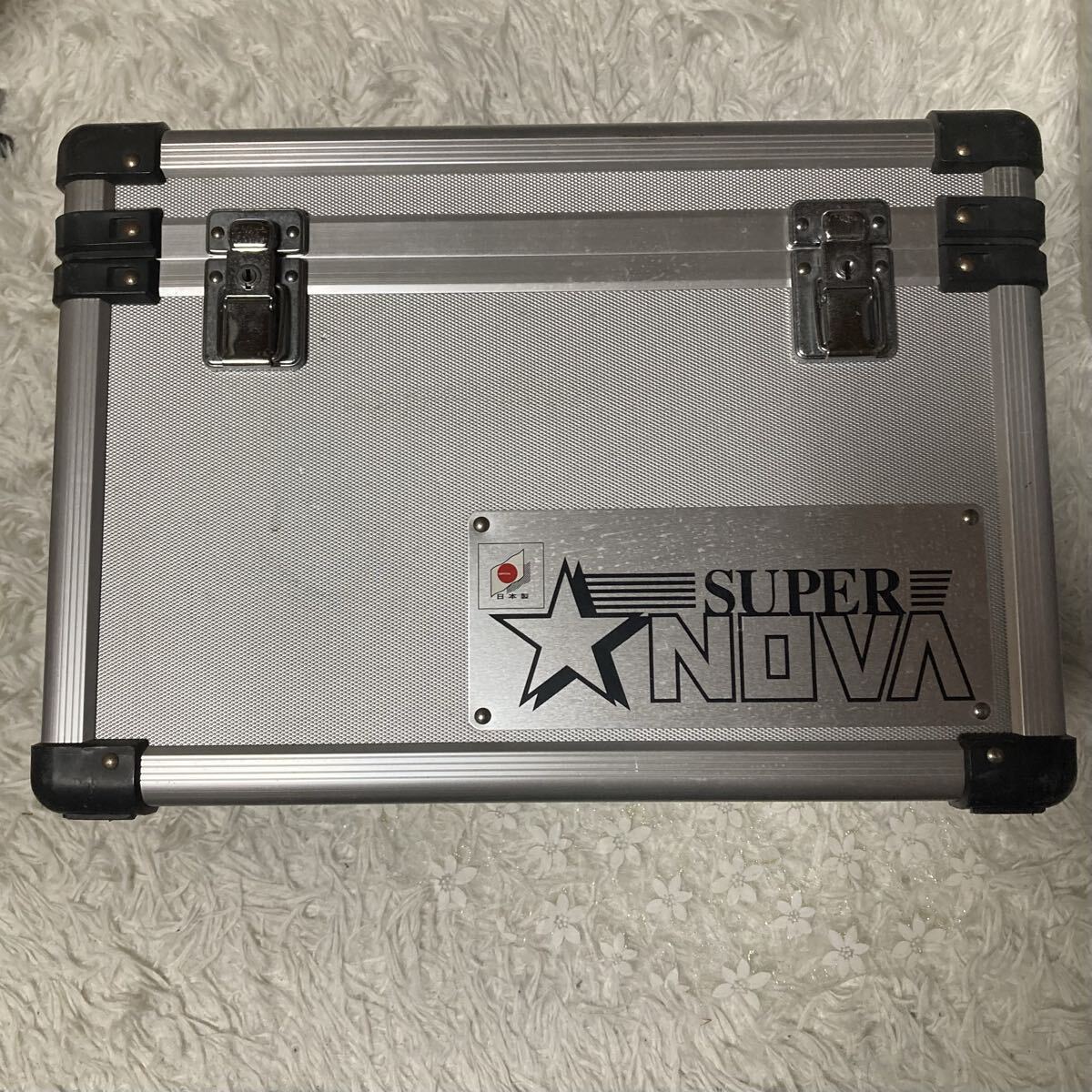 スーパーノヴァ アルミタックルケース 日本製 鍵 収納 釣具 2way 収納ケース アルミケース拍卖